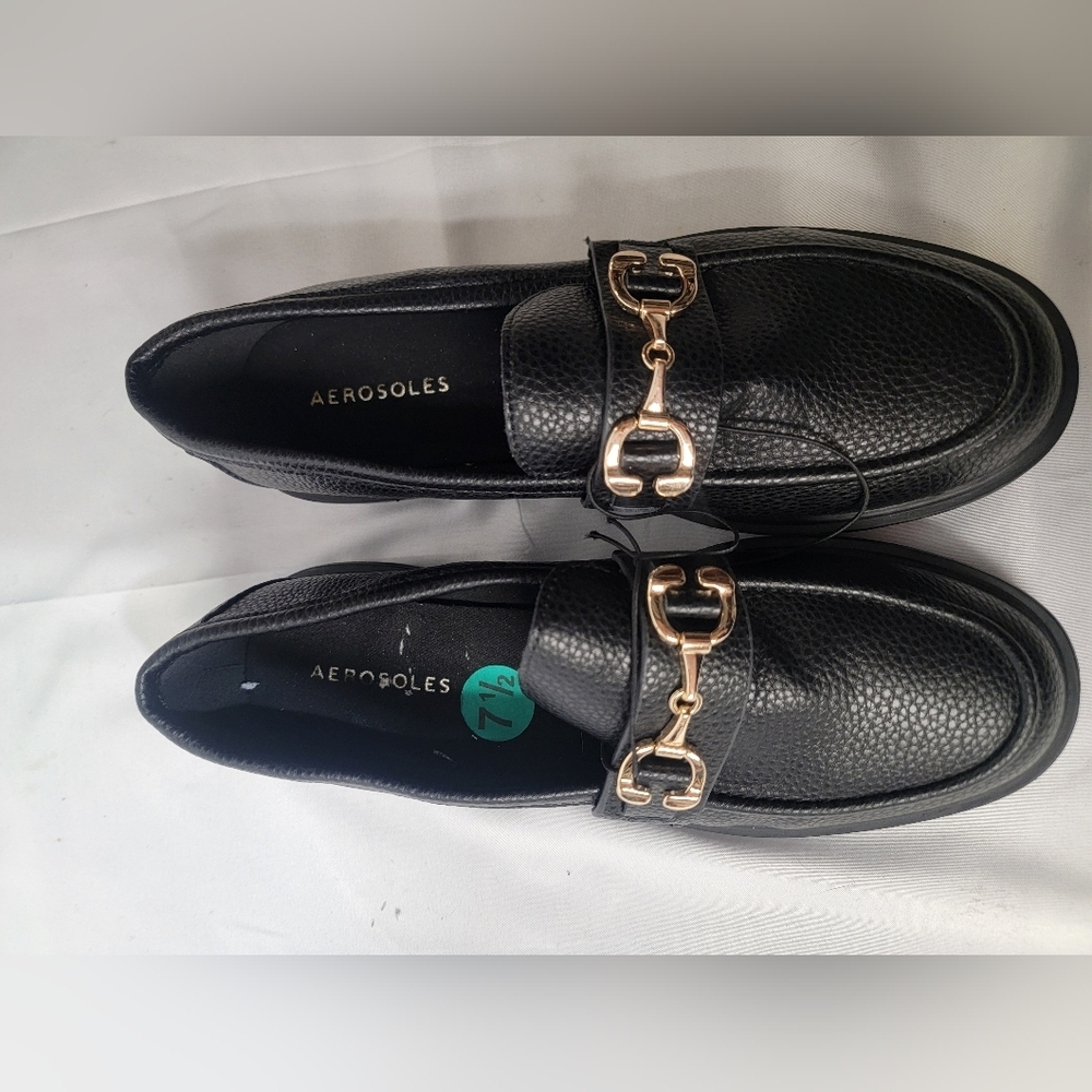 Areosoles Brayla Black Pebbled Loafer Womens Size 7.5  Goldtone Hardwear - Picture 5 of 8